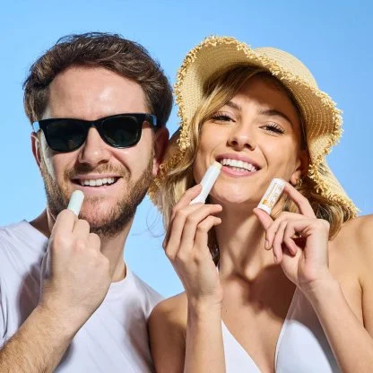 laSaponaria Balsamo labbra Biocao SPF 20 (4,8 ml) - con filtri minerali