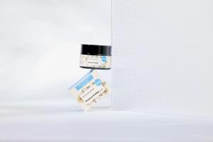 Scrub delicato alla pomice per tutti i tipi di pelle 30 ml
