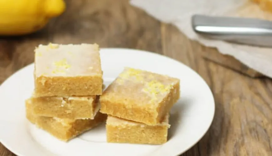 Brownies al limone che rinfrescano le vostre papille gustative