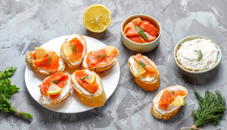 Gli ospiti apprezzeranno questa crema di salmone per tartine.