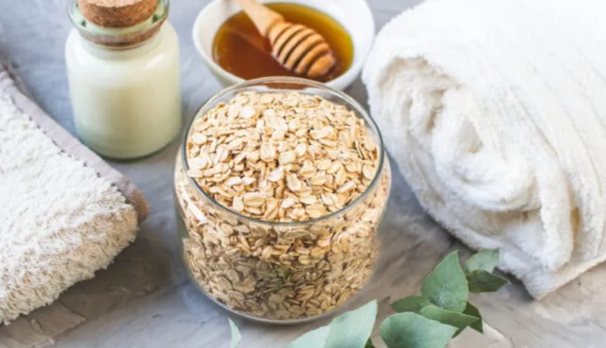 Calmate la pelle e la mente con un bagno d'avena