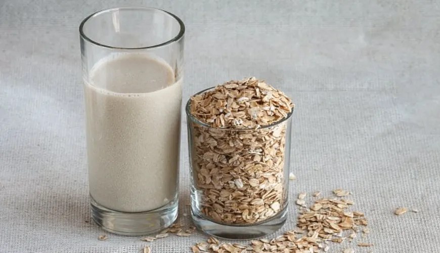 Il latte d'avena è un'ottima scelta per la cucina quotidiana.