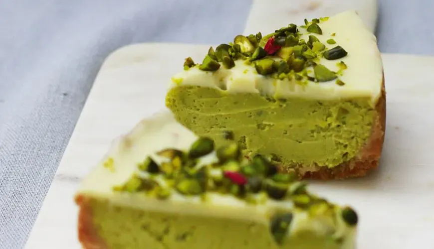 Il cheesecake al pistacchio sorprenderà ogni ospite