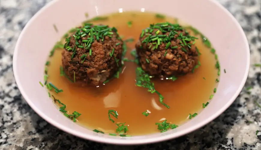 Perché il risotto al fegato è una scelta ideale per una cucina sostenibile