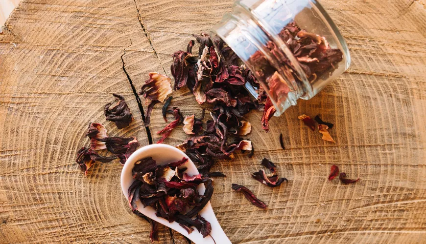 Il Rooibos non contiene caffeina ed è ideale per il relax del corpo.