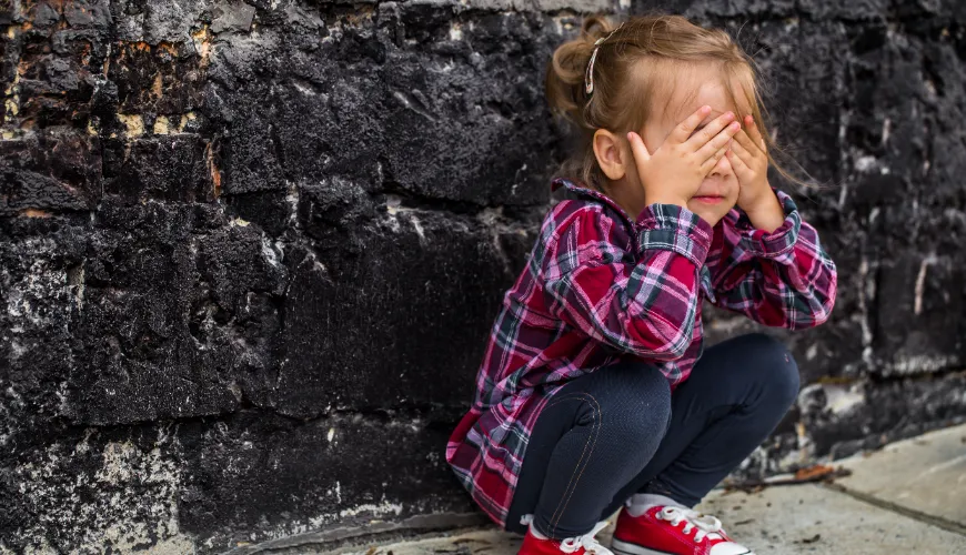 Come gestire l'ansia da separazione nei bambini più grandi