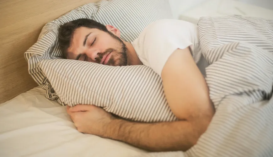 Come migliorare il sonno grazie alla conoscenza delle fasi del sonno