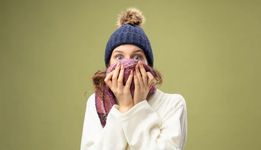 Cosa causa l'allergia al freddo e come combatterla